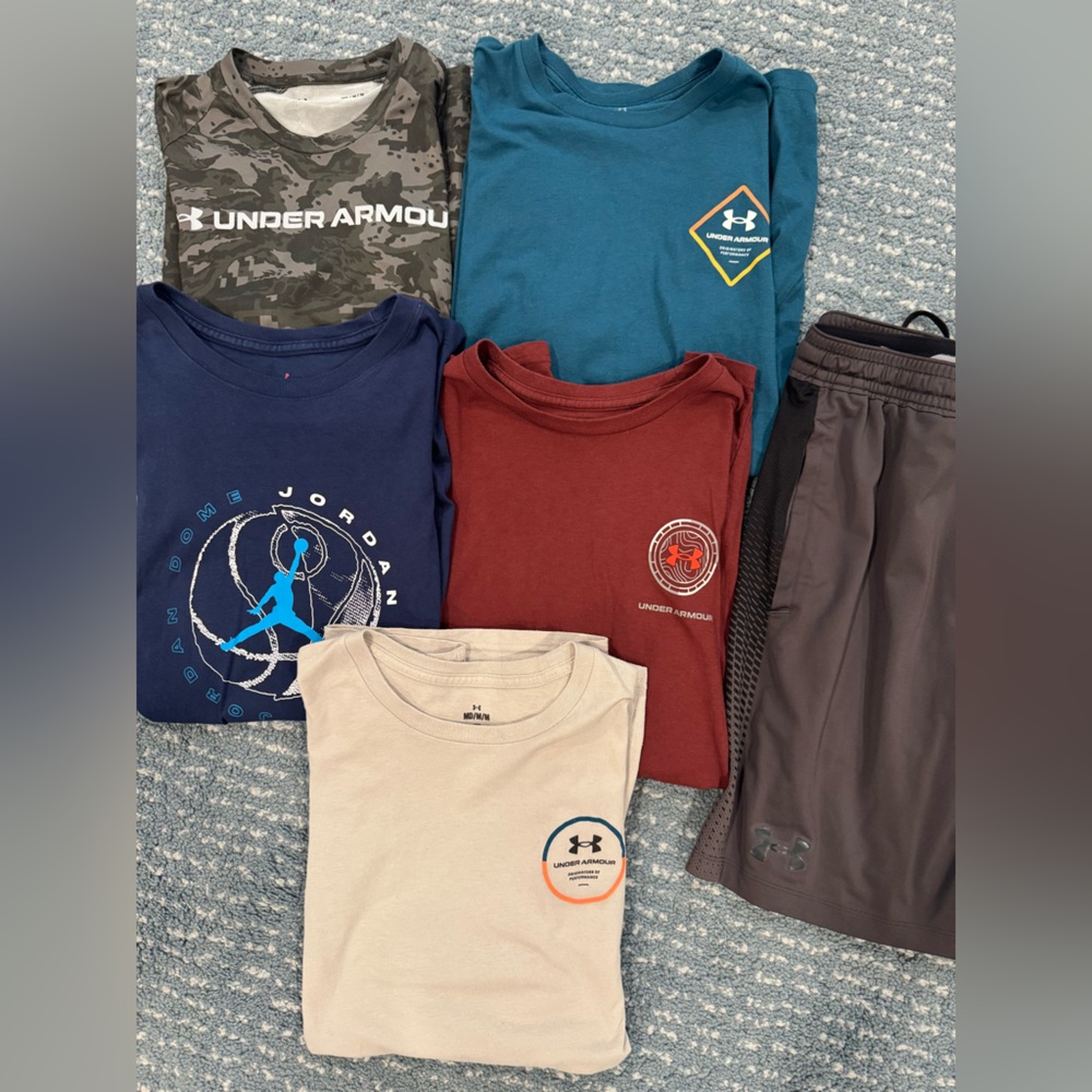 Under Armour T-Shirts and Shorts Set